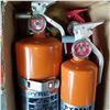 Image 2 : 3 FIRE EXTINGUISHERS
