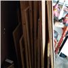 Image 2 : LARGE LOT OF PLYWOOD 3-7FT LONG