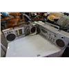 Image 1 : 2 VINTAGE LLOYDS BOOM BOXES