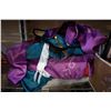 Image 6 : TOTE OF HALLOWEEN COSTUMES