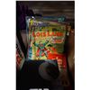 Image 4 : LOT OF STAR WARS BOOKS AND COMIC BOOKS