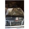 Image 4 : 2 BOXES OF KITCHEN APPLIANCES AND GLASS CAKE COVERS