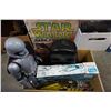 Image 2 : BOX OF STAR WARS COLLECTIBLES