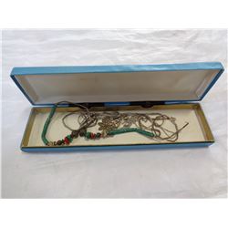 BLUE JEWELLERY BOX OF 925 SILVER JEWELLERY