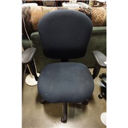 GAS LIFT OFFICE CHAIR