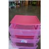 Image 4 : 3 DRAWER PINK ORGANIZER AND WHITE SHEEP SKIN RUG