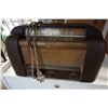 Image 1 : RCA VICTOR ANTIQUE RADIO