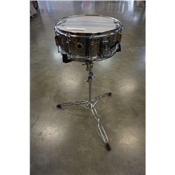 SAVAGE SNARE DRUM AND STAND