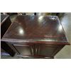 Image 3 : PAIR OF MAHOGANY GLASS TOP NIGHT STANDS