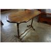 Image 2 : ANTIQUE WALNUT SOFA TABLE