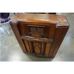 WESTING HOUSE MODEL 898 STEREO CABINET