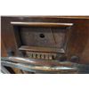 Image 2 : WESTING HOUSE MODEL 898 STEREO CABINET
