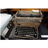 Image 1 : UNDERWOOD TYPEWRITER
