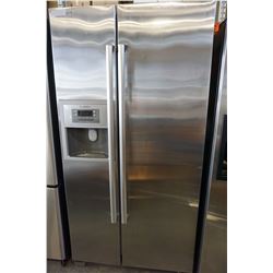 BOSCH STAINLESS 36 INCH SIDE BY SIDE REFRIDGERATOR WITH FREEZER, TESTED AND WORKING GUARANTEED