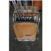 Image 3 : 1950 RIVIERA DELUXE GOLF CLUB CADDY W/ CLUBS