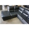 Image 2 : BLACK LEATHER SECTIONAL