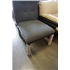 Image 2 : GREY BUTTON BACK TALL BACK CHAIR