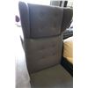 Image 3 : GREY BUTTON BACK TALL BACK CHAIR
