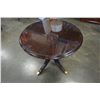 Image 2 : MAHOGANY GLASS TOP PARLOUR TABLE