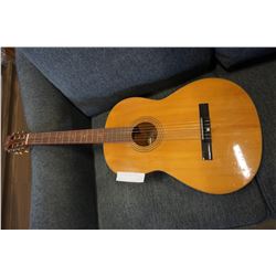 YAMAHA S-50A ACOUSTIC GUITAR