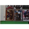 Image 3 : FOLDER OF HOCKEY CARDS