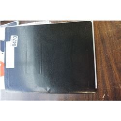 BINDER OF NHL ROOKIE CARDS, VALUE $650