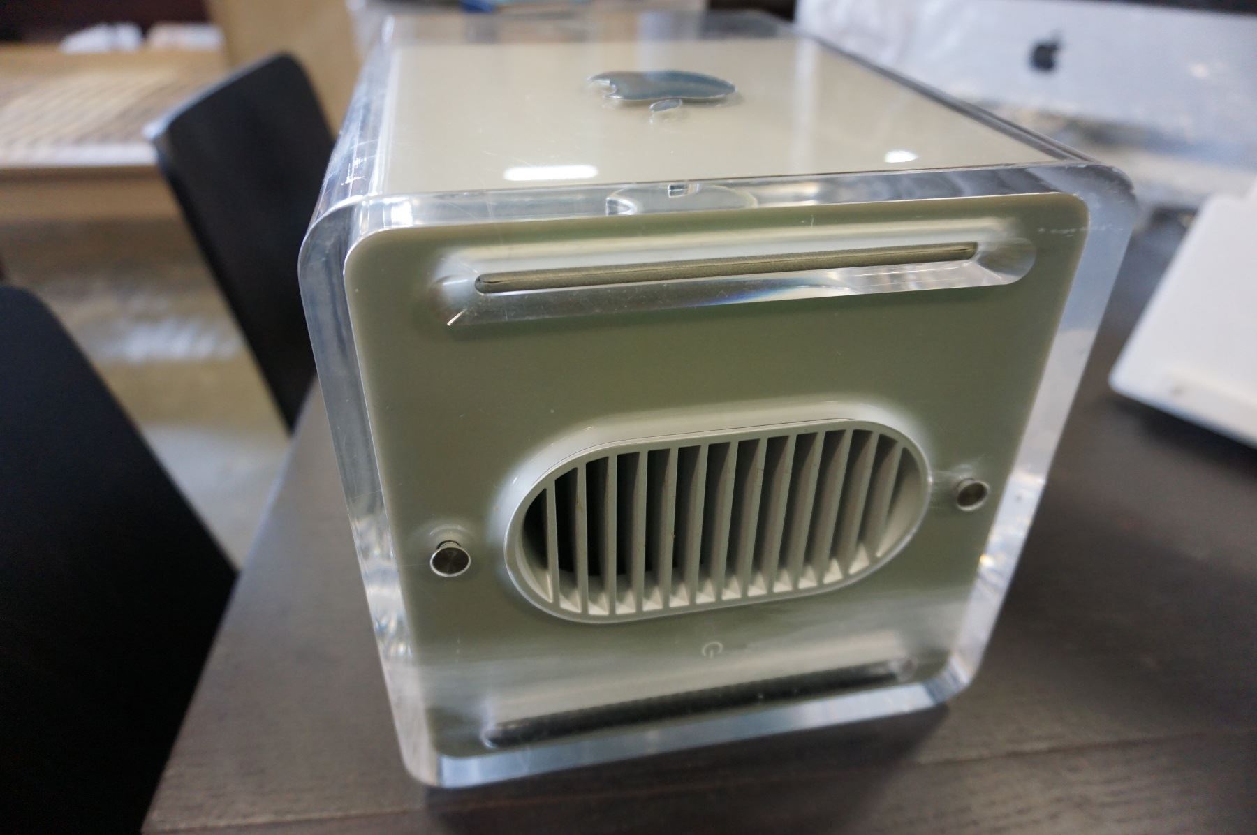 APPLE CUBE DESKTOP COMPUTER