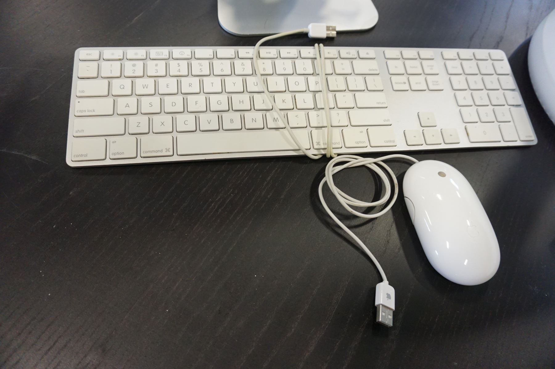 20 IMAC COMPUTER W KEYBOARD AND MOUSE WORKS TESTED NO PASSWORD 20-imac-computer-w-keyboard-and-mouse-works-tested-no-password