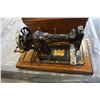 Image 2 : FEDERATION CWS ANTIQUE FAMILY SEWING MACHINE