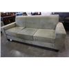 Image 2 : GREEN MICROFIBER SOFA