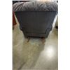 Image 4 : UPHOLSTERED LAZY BOY RECLINER