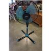 Image 1 : BLACK FLOOR FAN