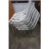 Image 2 : SET OF 6 WHITE PLASTIC PATIO CHAIRS