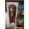 Image 5 : 4 PORCELAIN DOLLS IN BOX