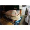 Image 8 : 4 PORCELAIN DOLLS IN BOX