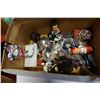 Image 1 : HOCKEY FIGURES, BOBBLE HEAD, AND COLLECTIBLES