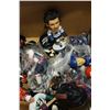 Image 3 : HOCKEY FIGURES, BOBBLE HEAD, AND COLLECTIBLES