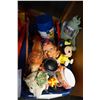 Image 4 : 2 BASKETS OF VINTAGE TOYS