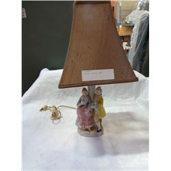 VINTAGE FIGURAL LAMP