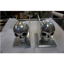 2 METAL SKULL BOOKENDS