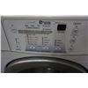 Image 3 : WHITE MAYTAG NEPTUNE FRONT LOAD WASHER AND DRIER GUARANTEED TESTED AND WORKING