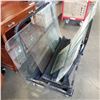 Image 1 : 10 VARIOUS PIECES OF GLASS AND BEVELED GLASS PANELS