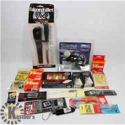 FLAT OF ASSORTED FISHING SUPPLIES INCLUDING FILLET