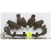 Image 1 : ANTIQUE CAST IRON HOOKED WALL MOUNT BIRD FAMILY