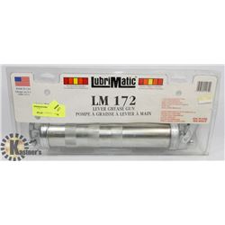 LM 172 LEVER GREASE GUN