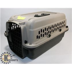 PLASTIC PET CARRIER
