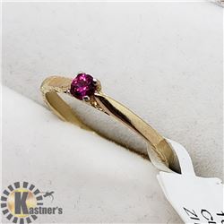 10K YELLOW GOLD CUBIC ZIRCONIA RING