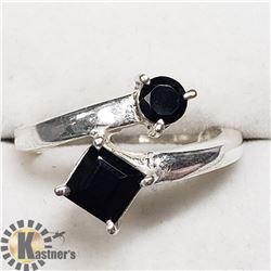 SILVER ONYX RING