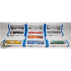 FLAT OF 10 SILVER SERIES HOPPERS