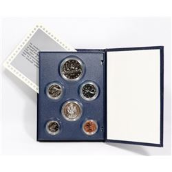 1987 CANADIAN SPECIMEN SET IN CASE.